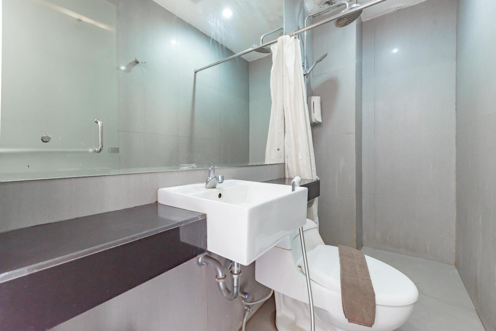 Sans Hotel Diemdi Kiaracondoong Bandung Buitenkant foto