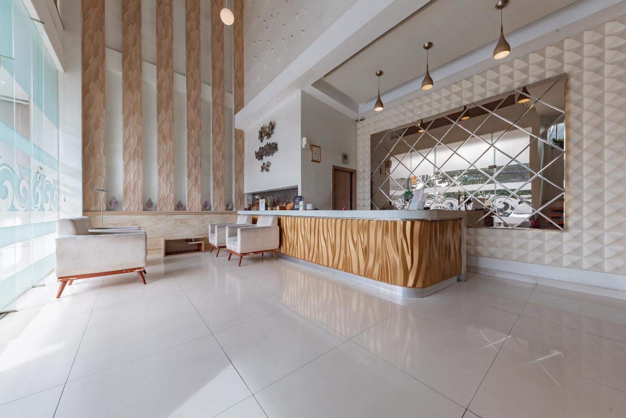 Sans Hotel Diemdi Kiaracondoong Bandung Buitenkant foto